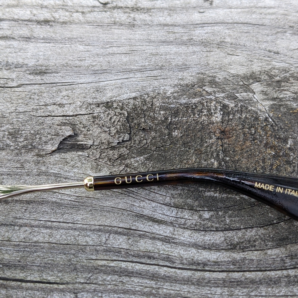 Gucci Sunglasses - Picture 3 of 4